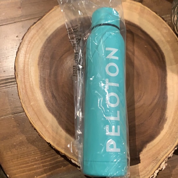 Peloton Accessories - Peloton Wave Water Bottle 💦🏖
